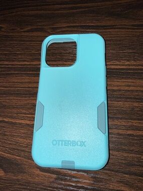OtterBox Two-Tone Light Blue Phone Case